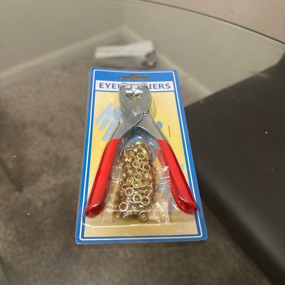 EYELET HOLE PUNCH PLIER - Picture 7 of 7